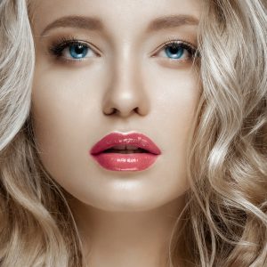 Volbella is anti-age and enhancement for any age, without surgery, for a perfect pout and a great kiss. 